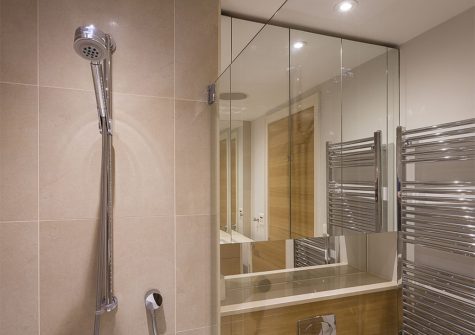 Bedroom #1 en-suite at 28 Dart Marina, Dartmouth