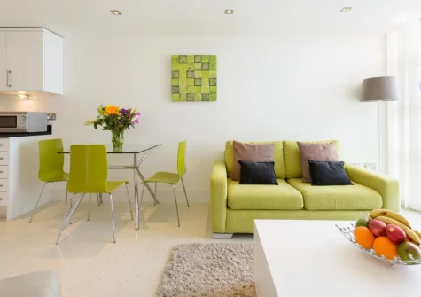 The living & dining area at 28 Rocklands, Newquay