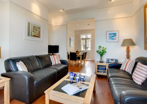 The living room at 2A Clodgy View, St Ives