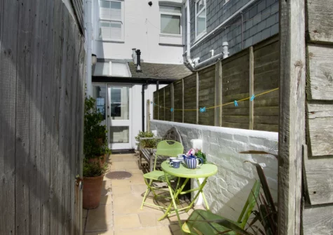 The secluded patio & outdoor sitting area at 2A Clodgy View, St Ives