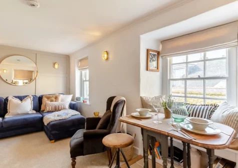 The living & dining area at 3 Copper Kettle, St Ives