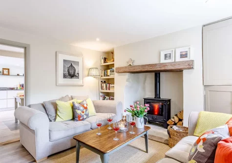 The living room at 3 Gabberwell Cottages, Kingston