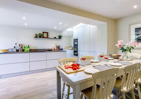 The kitchen at 3 Gabberwell Cottages, Kingston