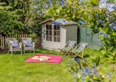 The garden at 3 Gabberwell Cottages, Kingston