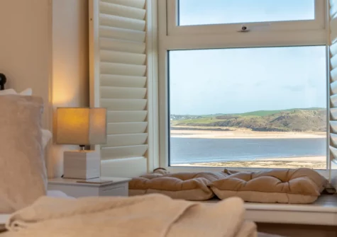 Bedroom #1 at 3 Pentyre House, Padstow