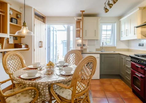 The kitchen & dining area at 3 White House Close, Instow