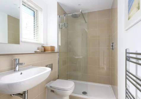Bedroom #1 en-suite shower room at 32 One Lusty Glaze, Newquay