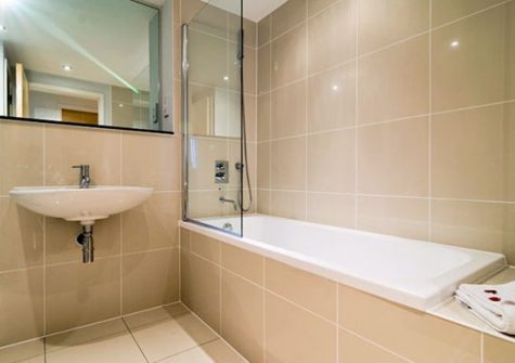 The bathroom @ 32 Zinc, Newquay