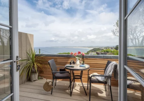 The balcony & outdoor sitting area at 4 Fernhill, Carbis Bay