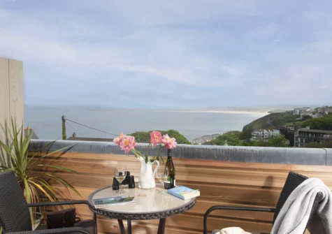 The balcony & outdoor sitting area at 4 Fernhill, Carbis Bay