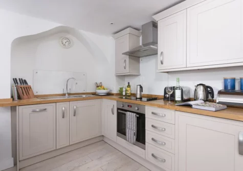 The kitchen at 4 Quayside, Fowey