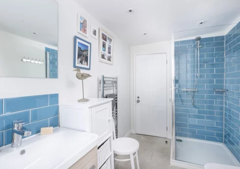 The shower room at 4 Quayside, Fowey