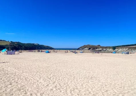4 Seashore has its own steps down to the beautiful sandy Porth Beach
