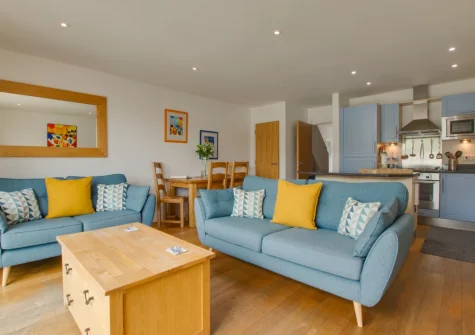 The living & dining area at 4 St Elvans Courtyard, Porthleven