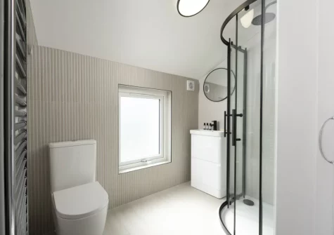 The shower room at 4 Tywarnhayle Square, Perranporth