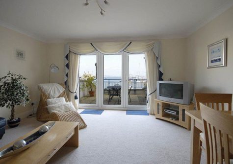 The living area @ 41 Moorings Reach