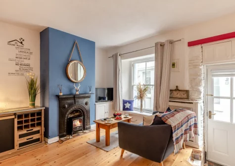 The living area at 45 North Street, Fowey