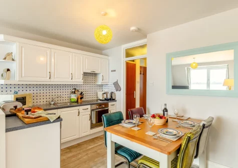 The kitchen & dining area at 46 Carrack Widden, St Ives