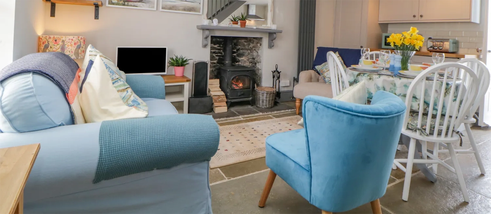 46 Crowthers Hill, Dartmouth is a charming three-storey cottage offering a cosy retreat near the coast. With two bedrooms, an open-plan living space, and a multi-level garden, it's the perfect base for a family getaway in Devon.