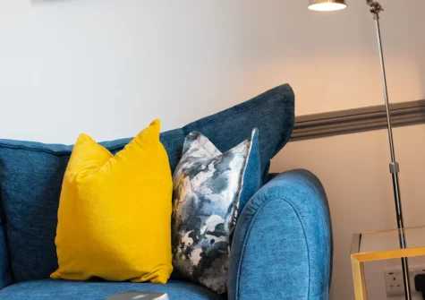 The living area at 5 Coastguard Cottages, Torquay