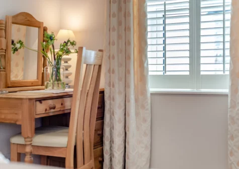 The bedroom at 5 Pentyre House, Padstow