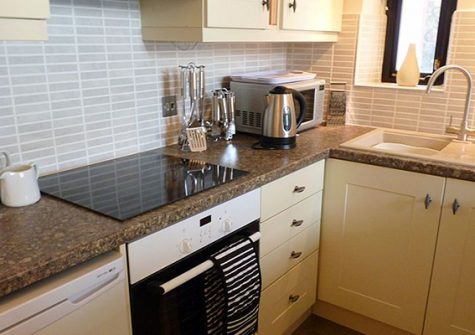 The kitchen @ 5 Torwood Gables, Torquay
