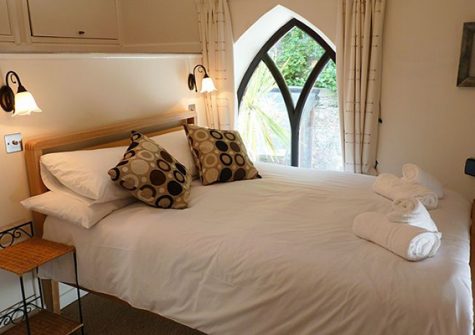 The bedroom @ 5 Torwood Gables, Torquay