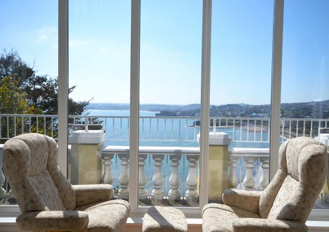 The living area at 7 Astor House, Torquay