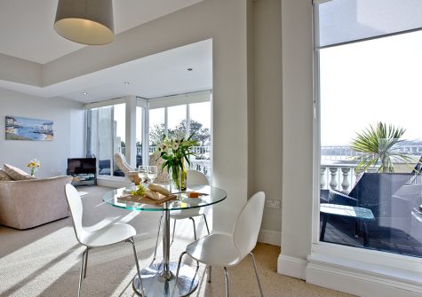 The dining area at 7 Astor House, Torquay