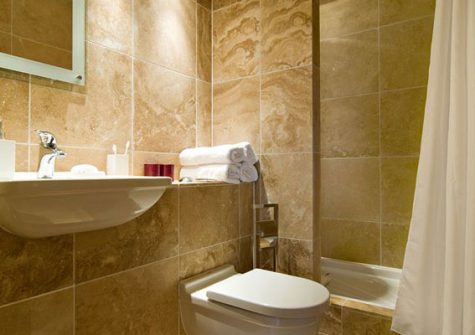 The en-suite to bedroom #1 @ 8 The Vista