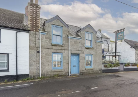 80 Fore Street is n exceptional newly refurbished granite fisherman's cottage on Fore Street with uninterrupted views over Newlyn Harbour & Mounts Bay