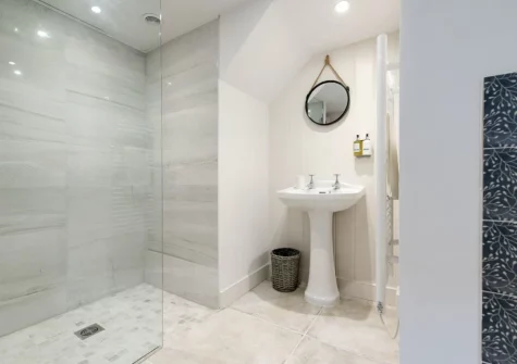 The bathroom at 9 Chapel Street, Mousehole