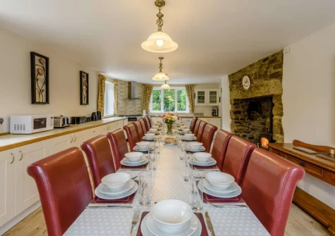 The kitchen & dining area at Alminstone House, Woolsery