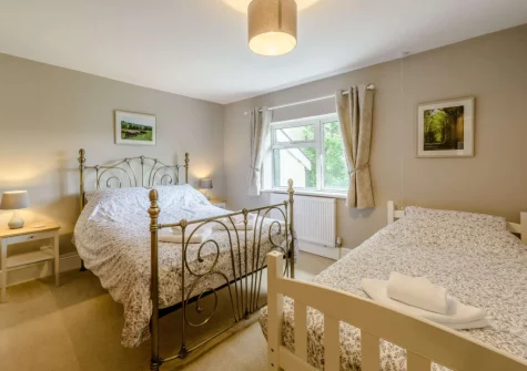 Bedroom #5 at Alminstone House, Woolsery