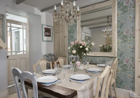 The dining room at Almond Cottage, Hayle