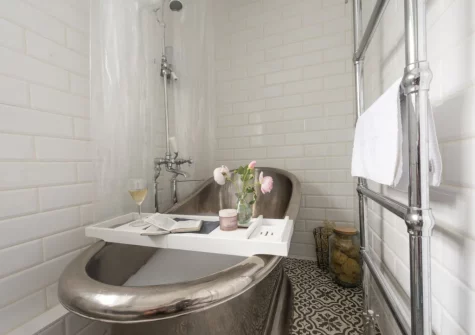 The bathroom at Almond Cottage, Hayle