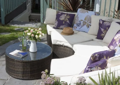 The garden & outdoor sitting area at Almond Cottage, Hayle