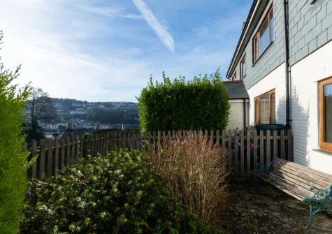 The front garden & outdoor sitting area at Alvaston, Looe