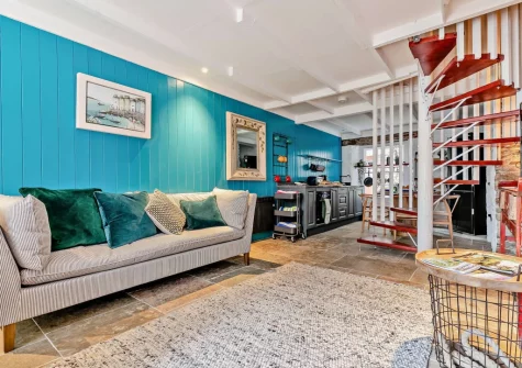 The living area at Amy Jane Cottage, Polruan