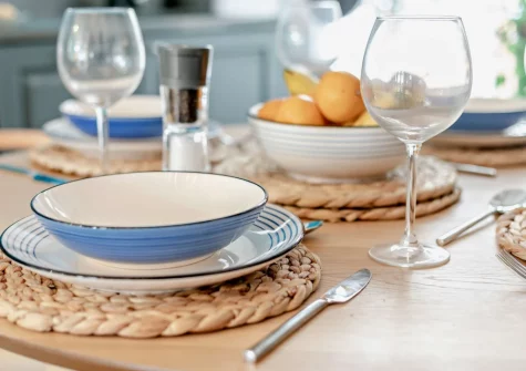 The dining area at Amy Jane Cottage, Polruan