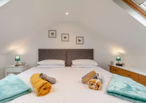 The bedroom at An Logh, Helston