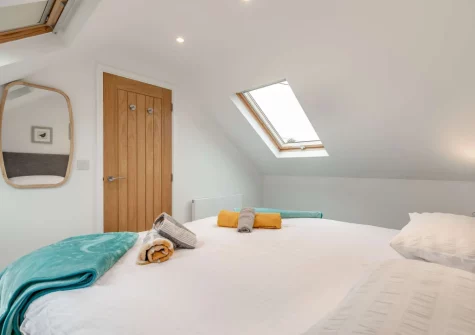 The bedroom at An Logh, Helston