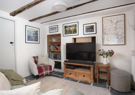 The living area at An Selder, Fowey