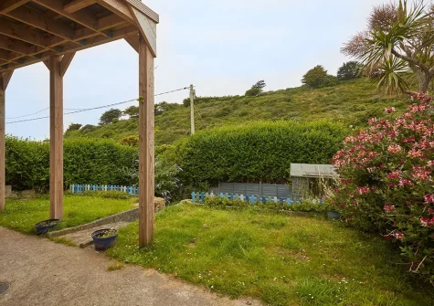 The garden at Anneth Lowen, Polzeath