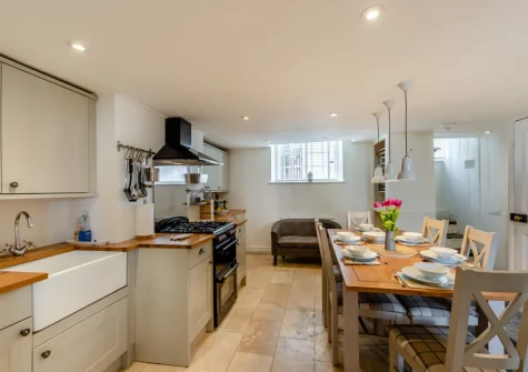 The kitchen & dining area at Annie's Cottage, Appledore