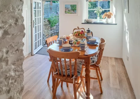 The dining room at Appleloft, Pencuke