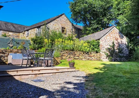 The patio, outdoor sitting area & rear garden at Appleloft, Pencuke