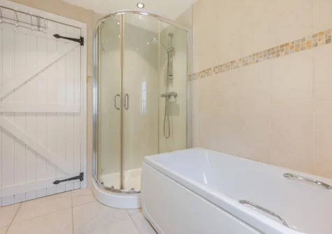The bathroom at April Cottage at Sanctuary Farm, Woodford