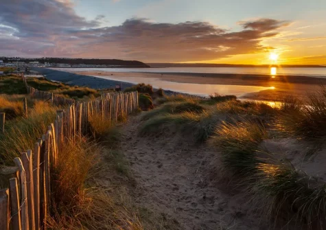Aspen Beach House is perfect if you're looking for a seaside stay with panoramic sea views