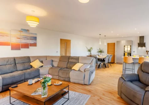 The living area at Atlanta Number 5, Westward Ho!